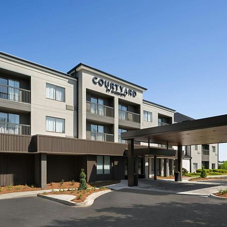 Courtyard By Marriott Valdosta Hotel Exterior photo