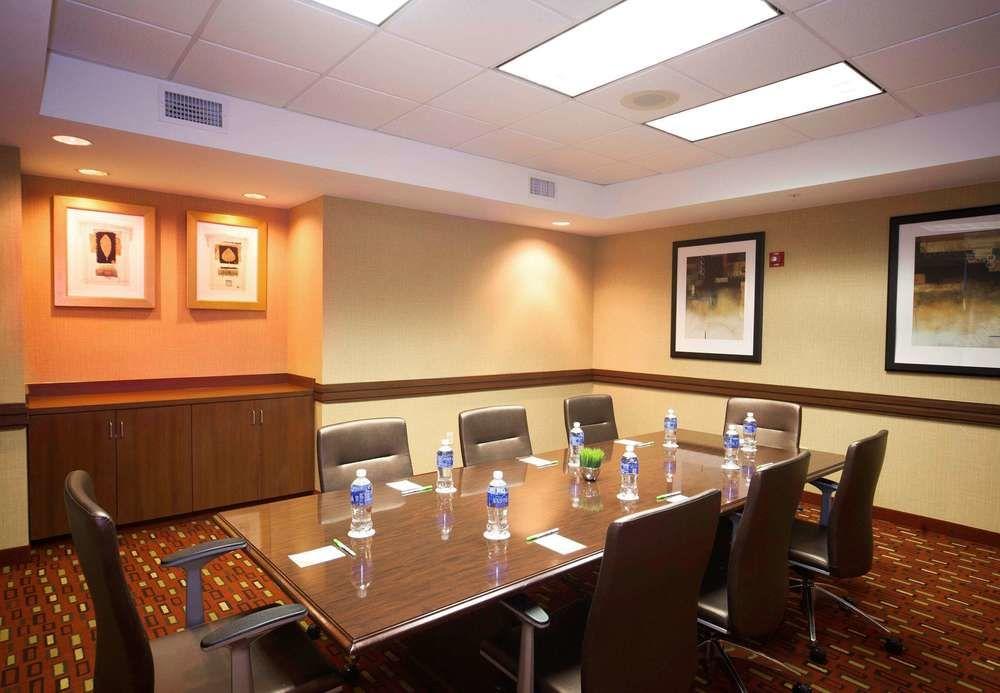 Courtyard By Marriott Valdosta Hotel Exterior photo